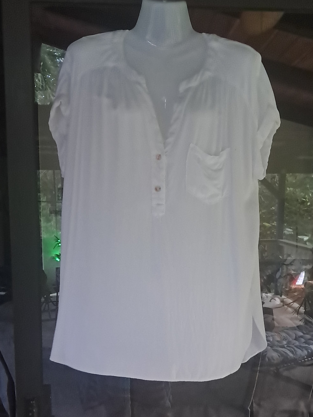 Rose & Olive White V-Neck Pocket Tunic